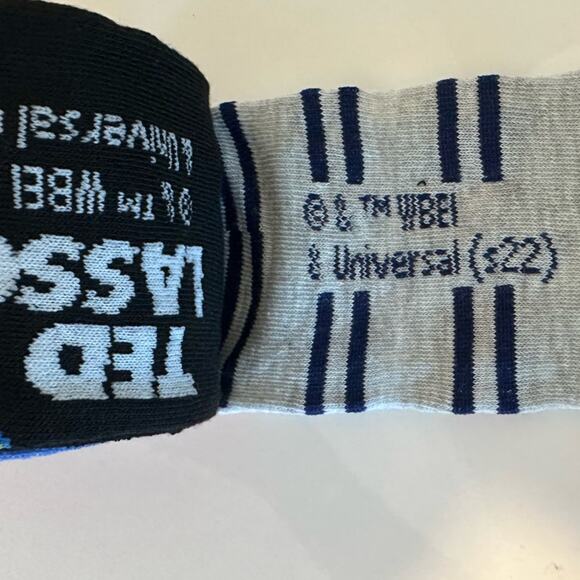 Ted Lasso socks 5 pack shoe size 4-10 NWT 97% Polyester/Poliéster
3% Spandex - Picture 6 of 7